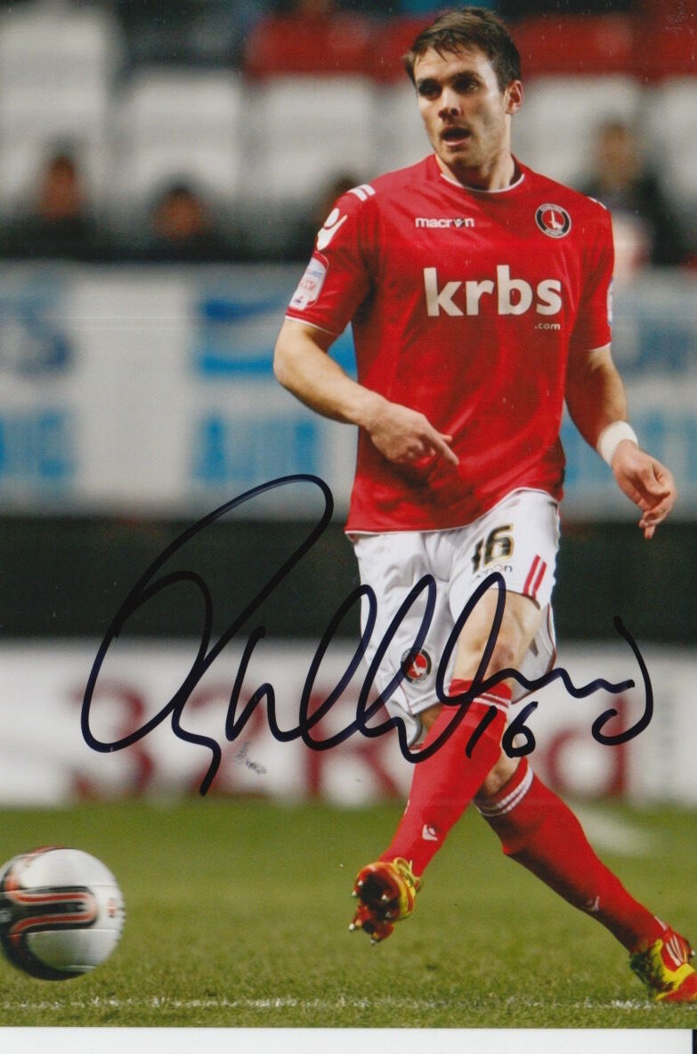 CHARLTON ATHLETIC HAND SIGNED RHOYS WIGGINS 6X4 Photo Poster painting 2.