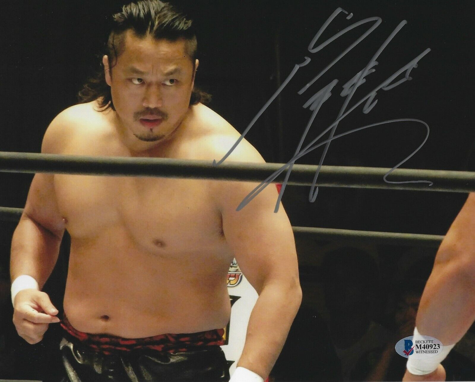 Hirooki Goto Signed 8x10 Photo Poster painting BAS Beckett COA New Japan Pro Wrestling Auto'd 23