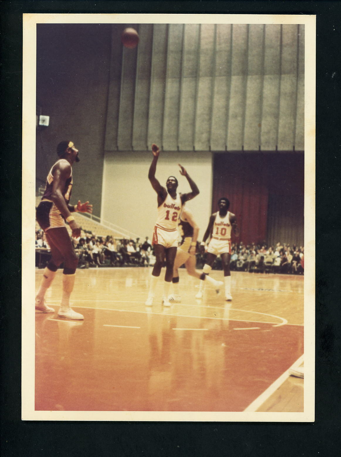 Wilt Chamberlain Jim Barnes Earl Monroe 1971 Press Original Photo Poster painting Bullets Lakers