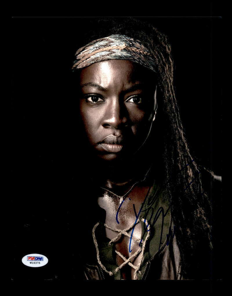 Danai Gurira PSA DNA Coa Signed 8x10 Walking Dead Photo Poster painting Michonne Autograph