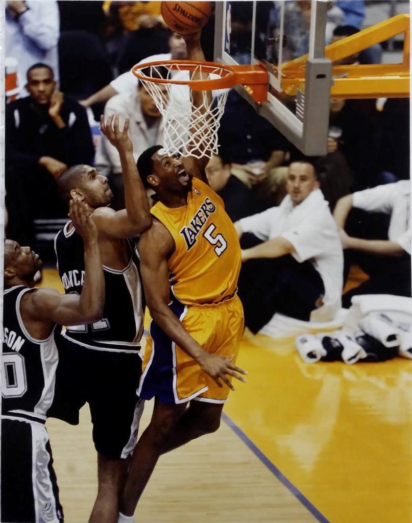 Robert Horry Photo Poster paintinggraph 11x14 Matte Photo Poster painting Los Angeles Lakers 3