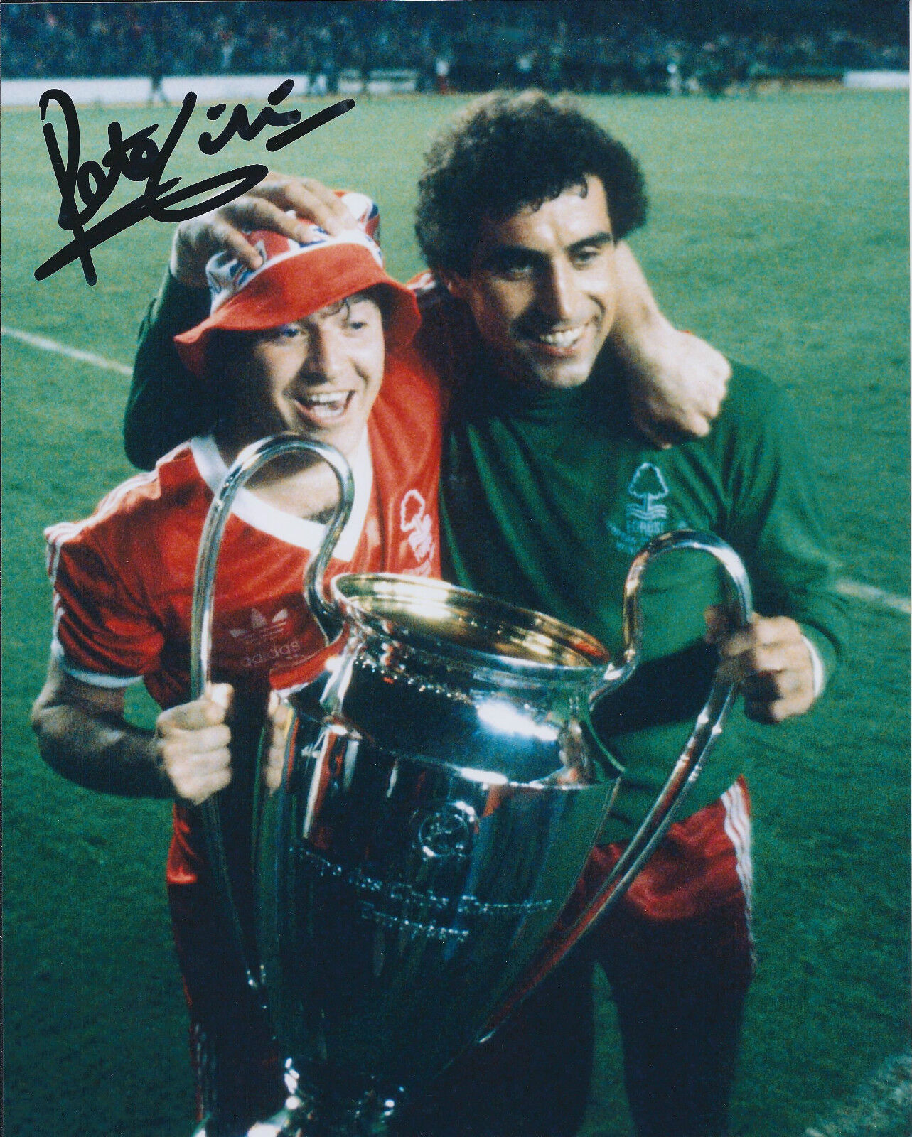 Peter SHILTON SIGNED Photo Poster painting Autograph Nottingham Forest AFTAL COA Cup WINNER