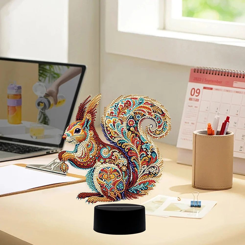 DIY Squirrel Acrylic Diamond Painting Night Light 5D DIY Diamond Painting Lamp