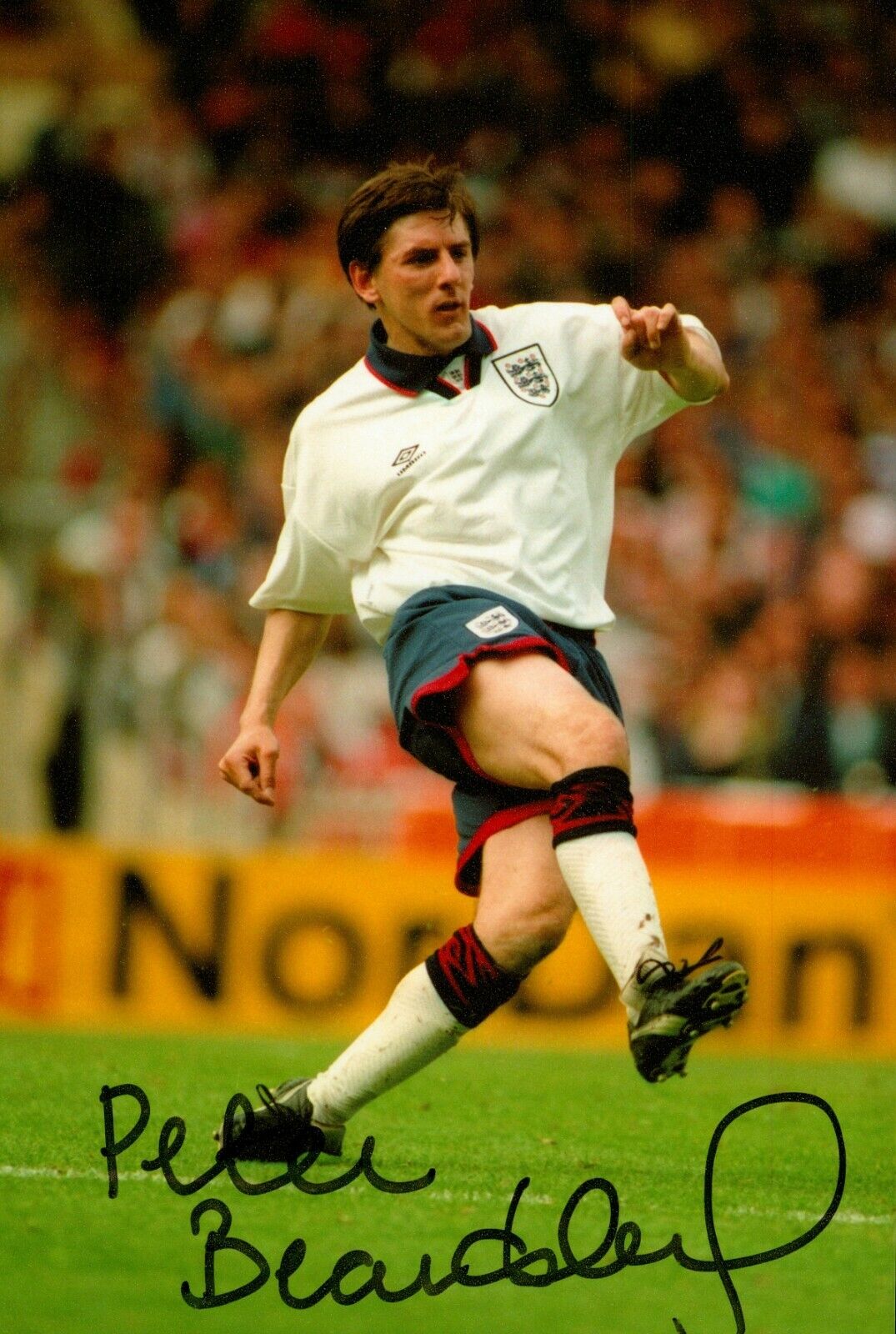 Peter Beardsley Signed 6x4 Photo Poster painting England Newcastle United Genuine Autograph +COA