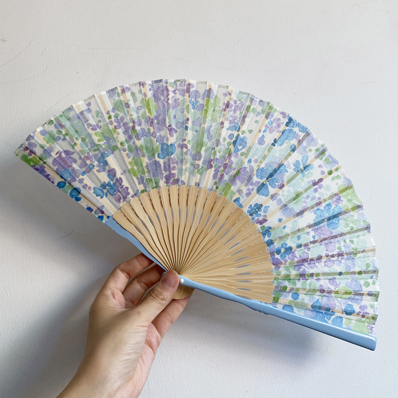 Japanese Blossom Silk Fan: Exquisite Hanfu-inspired Oil Painting Print with Authentic Japanese Style - Export Quality
