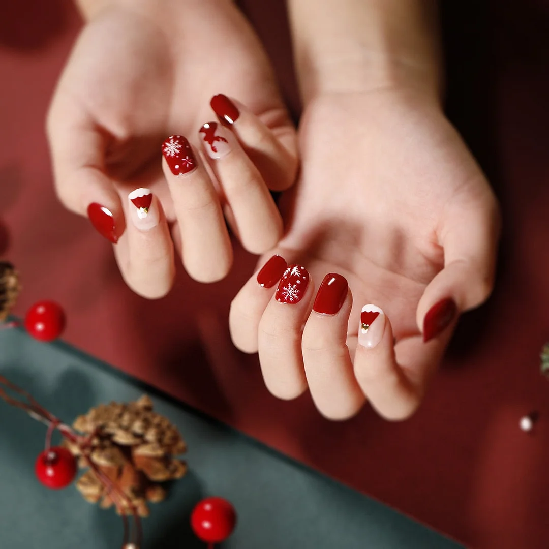 24Pcs/box Christmas New Year Short False Nails Red Green Snowman Elk Design Acrylic Fingernails Red Package Fake Nail