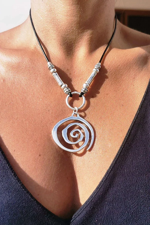 Swirl Leather Cord Alloy Vintage Necklace