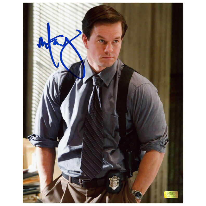 Mark Wahlberg Autographed The Departed Dignam 8x10 Photo Poster painting