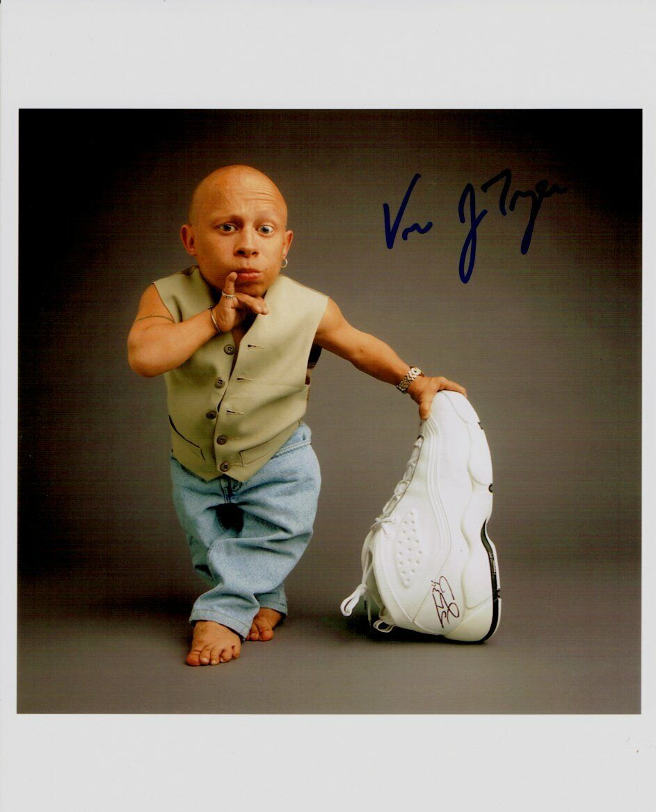 Verne Troyer Hand Signed Autographed 8x10 Photo Poster painting Pinkie Up 1 Billion Dollars?