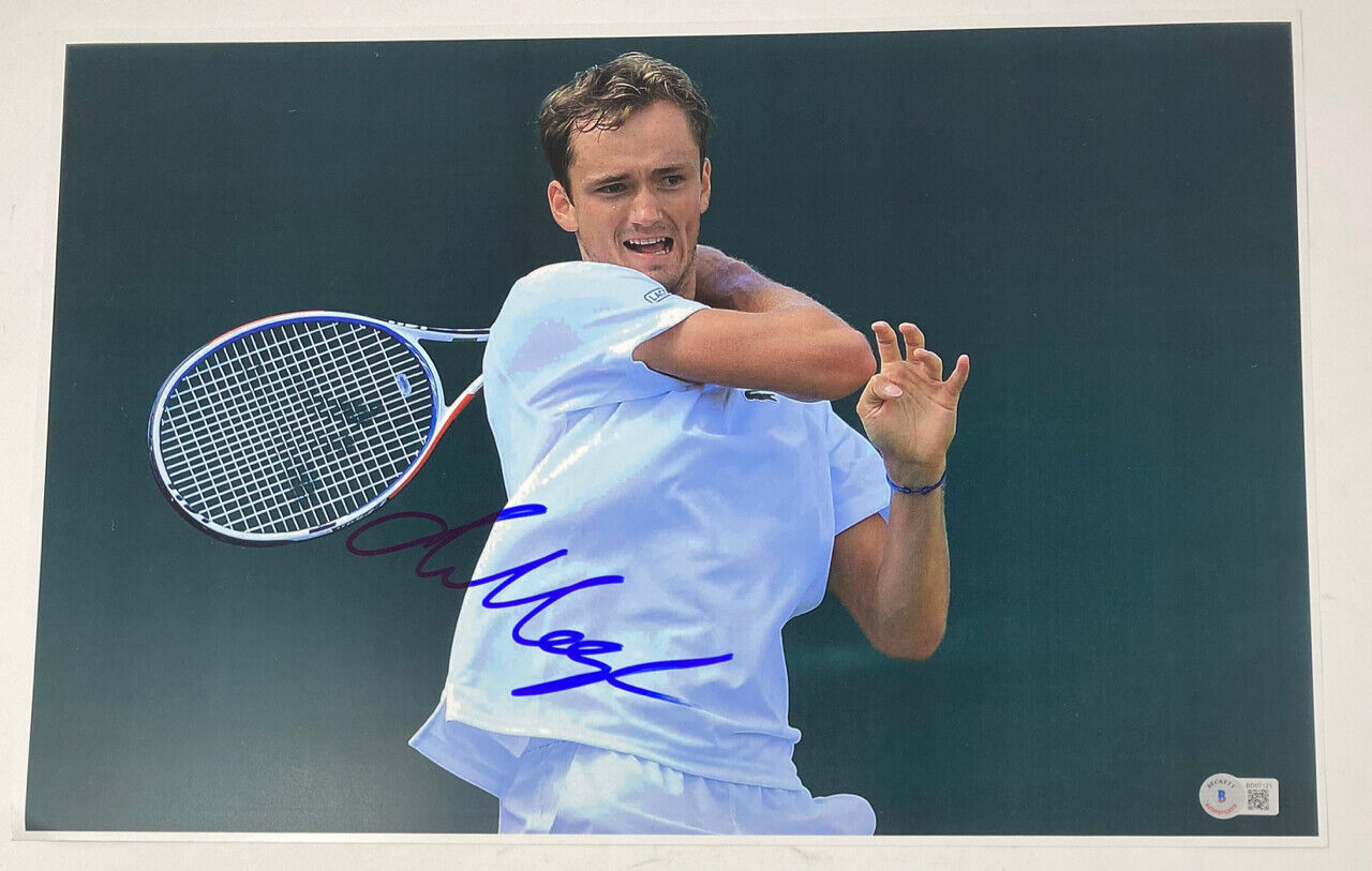 Daniil Medvedev Signed 12x18 Poster Photo Poster painting 2021 US Open Winner Tennis Beckett COA