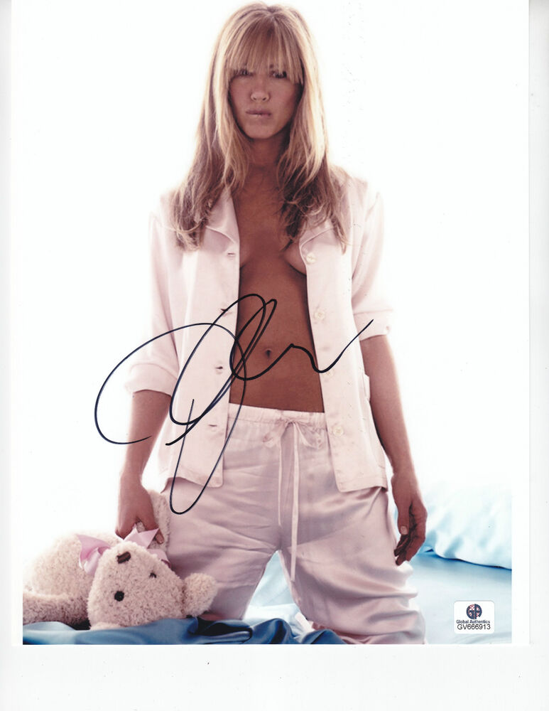 Jennifer Aniston - WERE THE MILLERS - signed 8x10 GAI