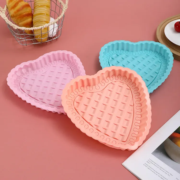 3-Piece Heart-Shaped Silicone Cake Mold Set