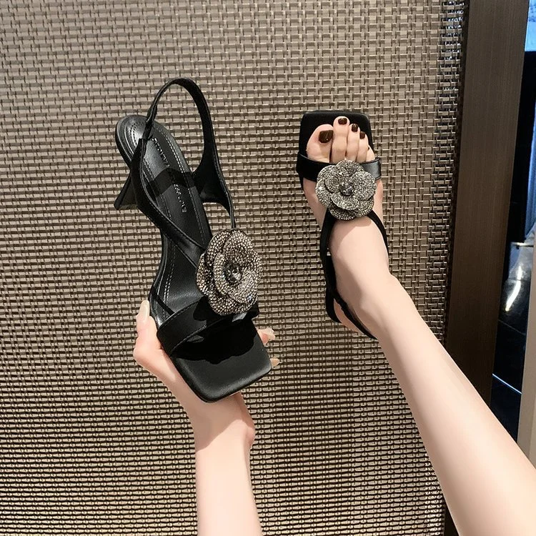 Uveng Uveng Water Drill Mountain Tea Flowers Loose With Exposed Toe High-Heeled Women's Fine Back Empty Sandals 2024 New Dress