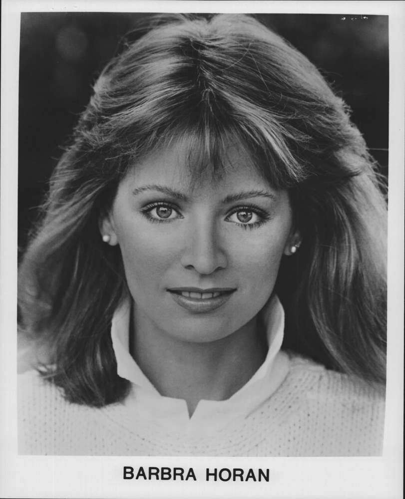 Barbara Horan - 8x10 Headshot Photo Poster painting - BJ & the Bear