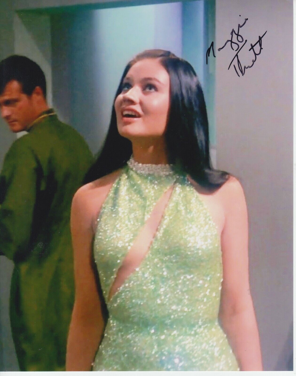 Maggie Thrett (Star Trek) #1 8x10 Photo Poster painting Signed Photo Poster painting Actress