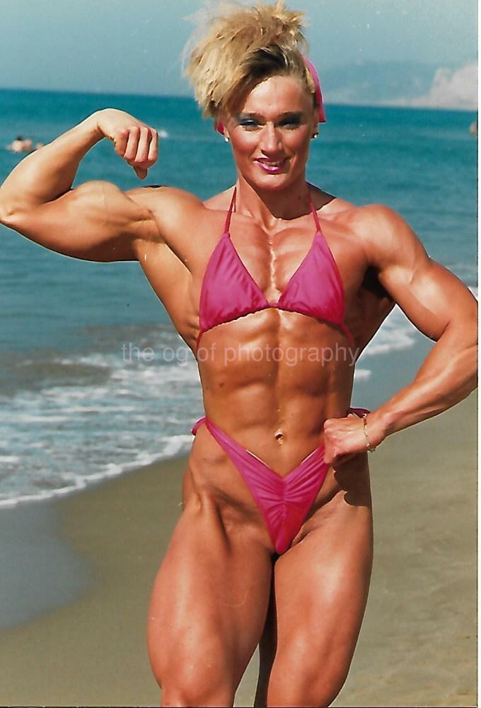 FEMALE BODYBUILDER 80's 90's FOUND Photo Poster painting Color MUSCLE PRETTY WOMAN EN 22 47 I