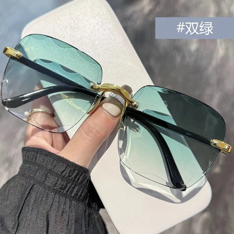 2 Pieces Fashion Gradient Color Pc Square Frameless Women’S Sunglasses