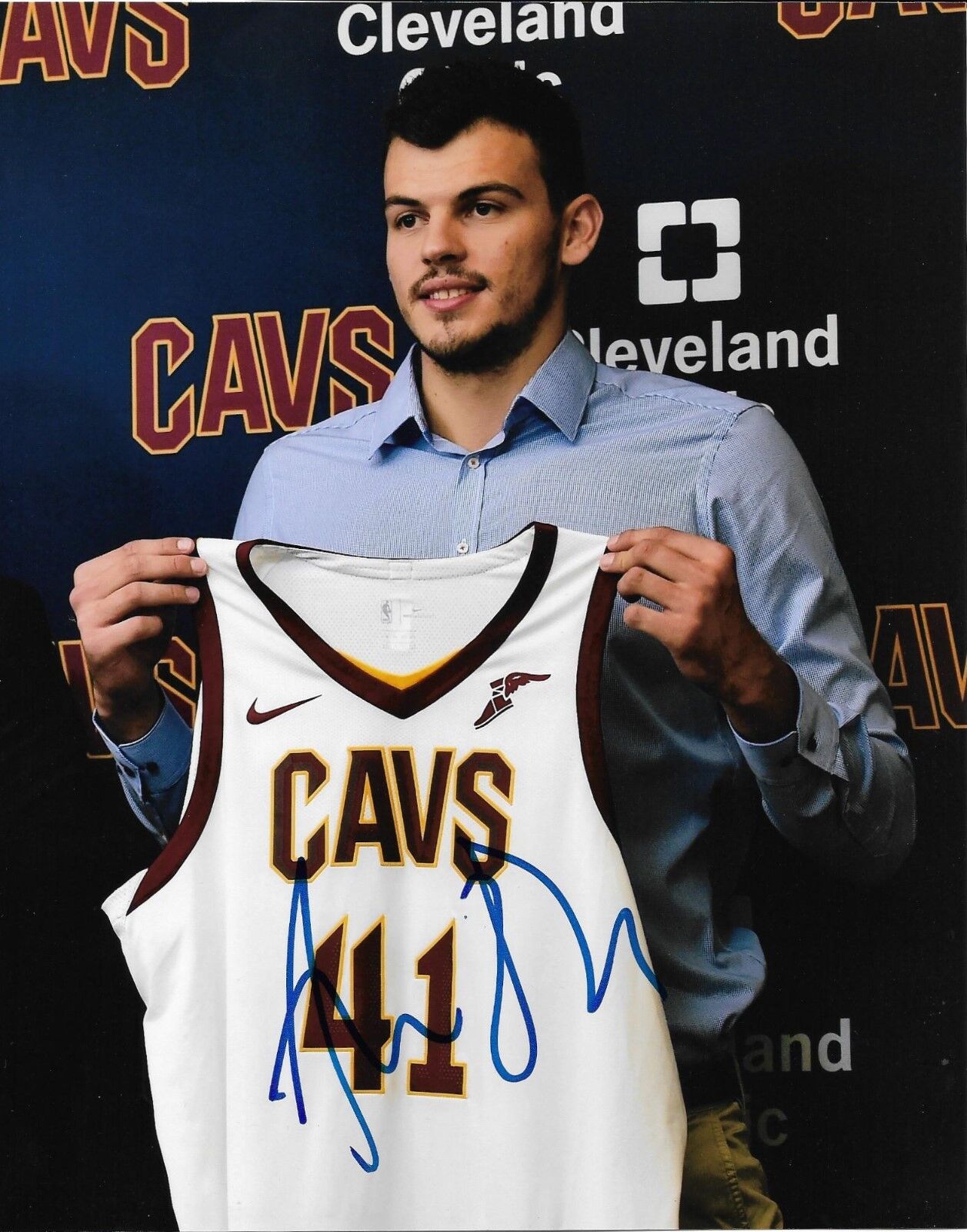 ANTE ZIZIC signed autographed CLEVELAND CAVALIERS CAVS 8x10 Photo Poster painting NBA w/ COA