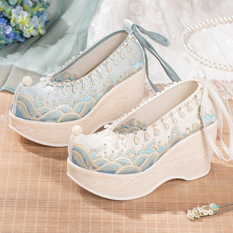 Vintage Embroidery Wave Print Pearl Platform High Heels Shoes