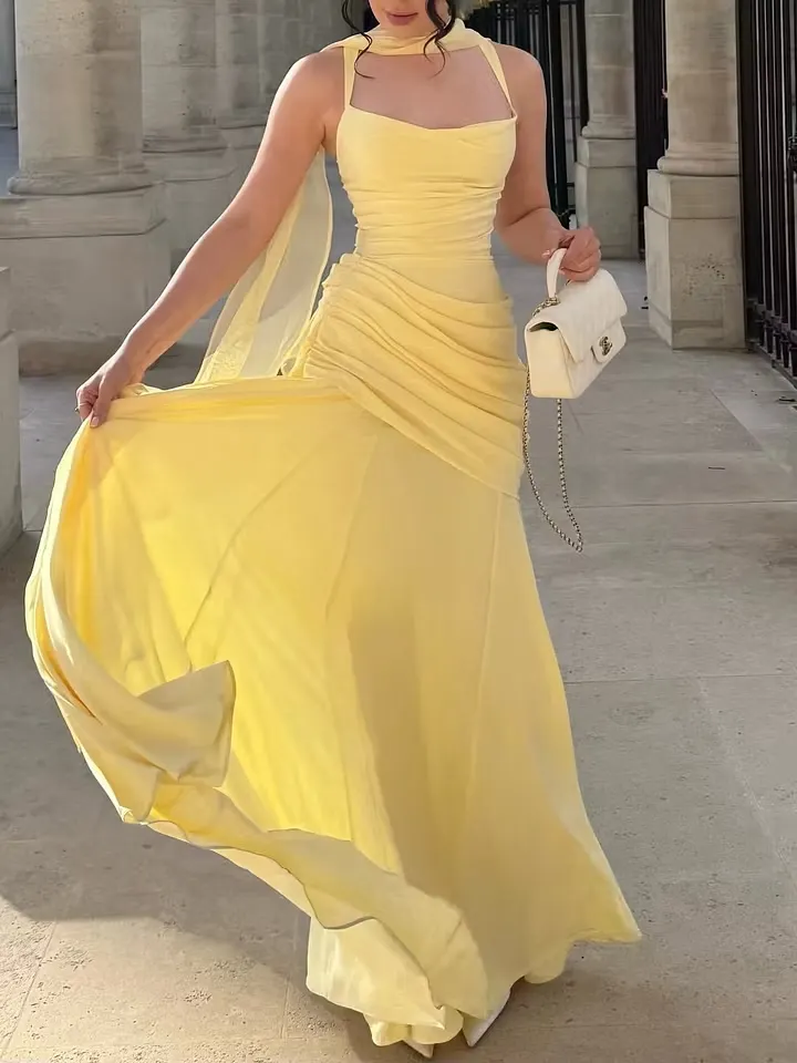 Romantic Chiffon Square Neck Sleeveless High-Waisted Long Pleated Prom Dress With Halter Scarf | SD0024 Wellcucu