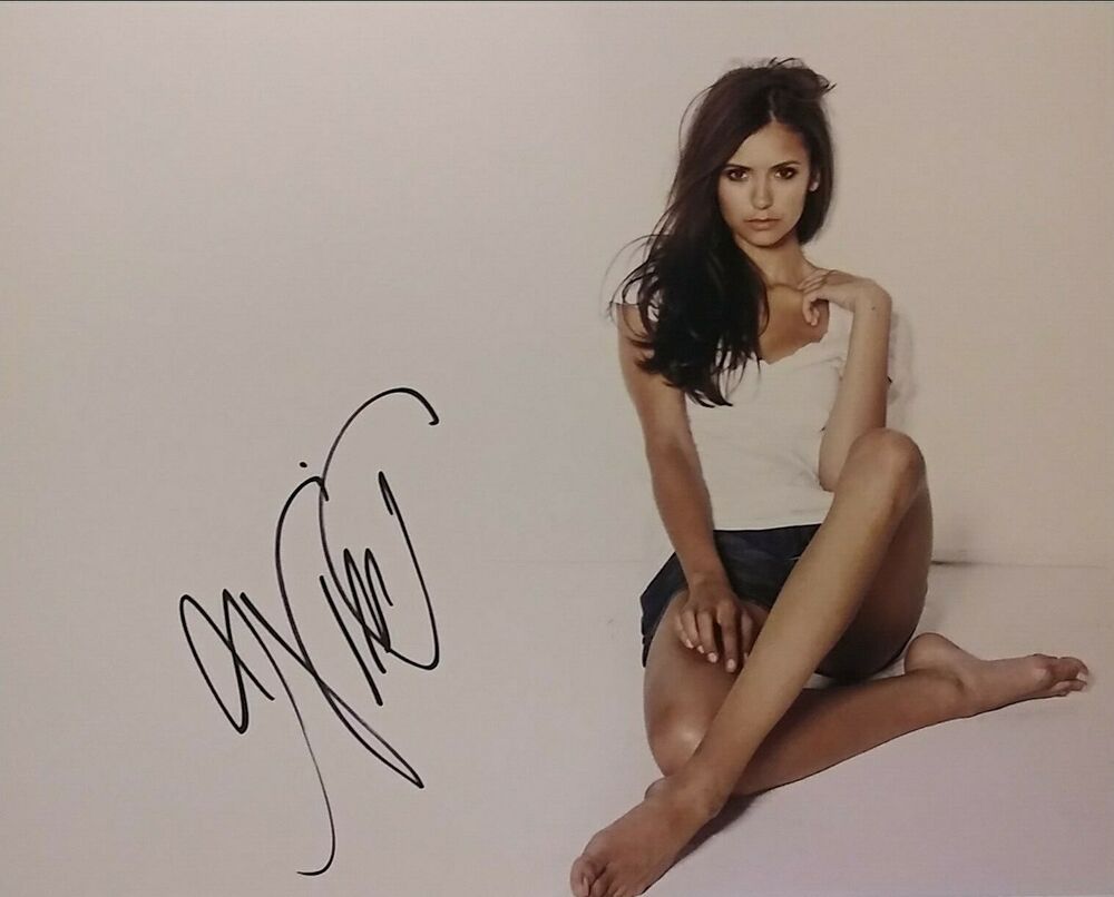 Nina Dobrev signed 8x10