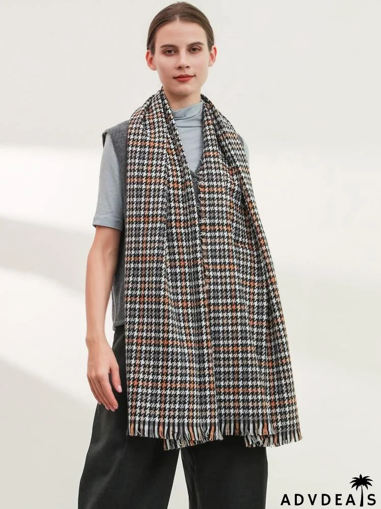Houndstooth Print Raw Hem Scarf