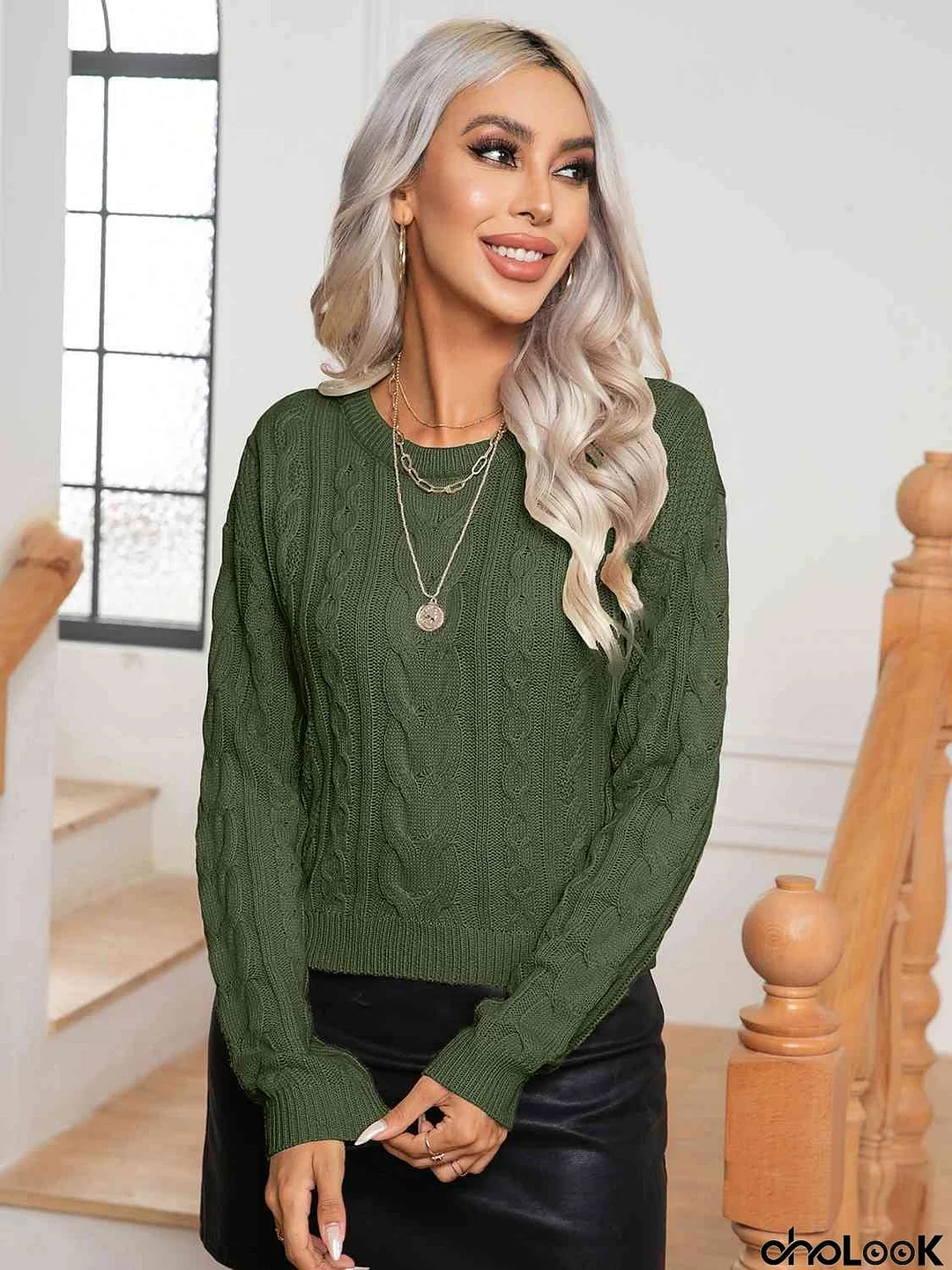 Cable-Knit Round Neck Long Sleeve Sweater