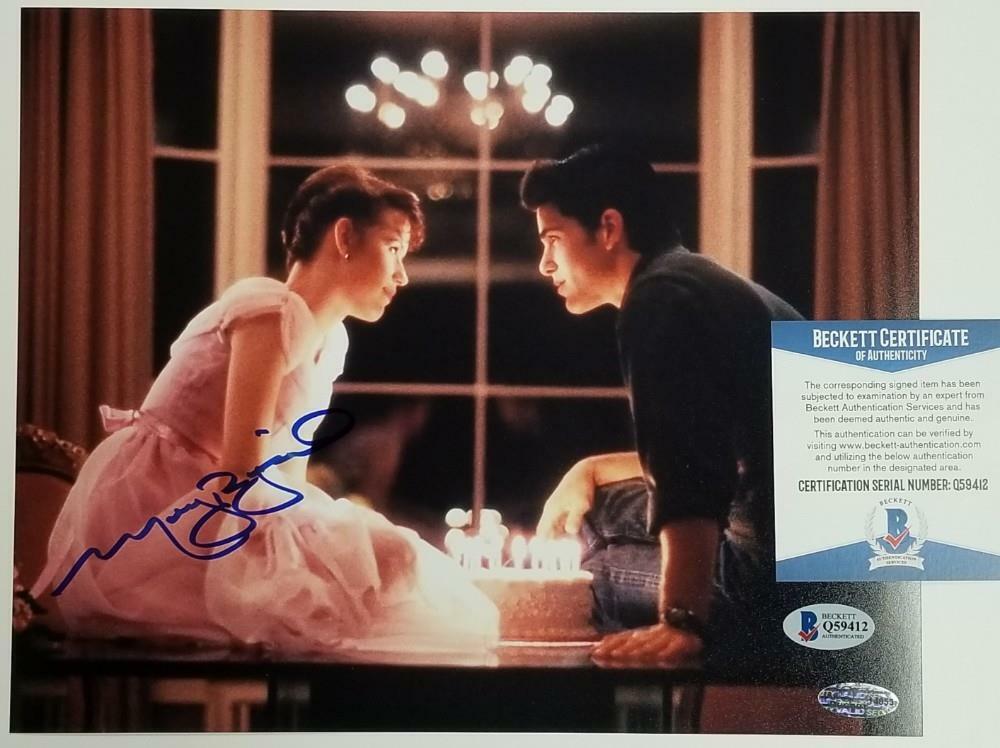 Molly Ringwald signed 8x10 Photo Poster painting #1 Sixteen Candles Autograph ~ Beckett BAS COA