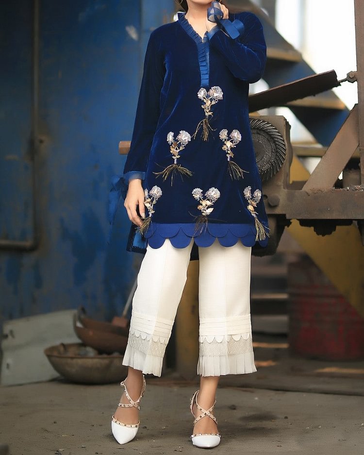 V Neck Embroidered Velvet Top Pants Suit