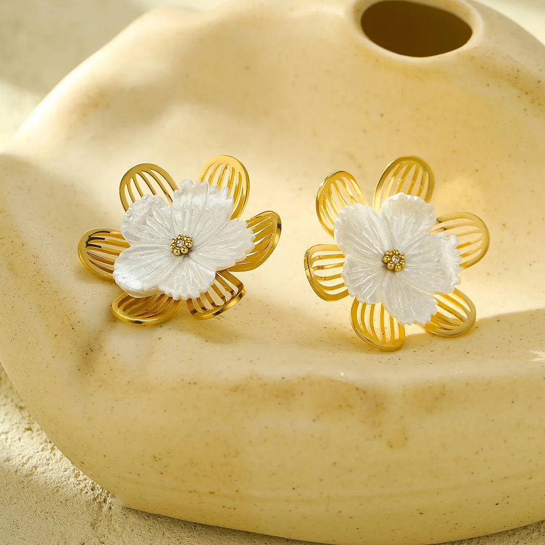 Ins Style Simple Gardenia Design Titanium Steel Fashion Temperament High-End Hollow Flower 18K Stainless Steel Earrings