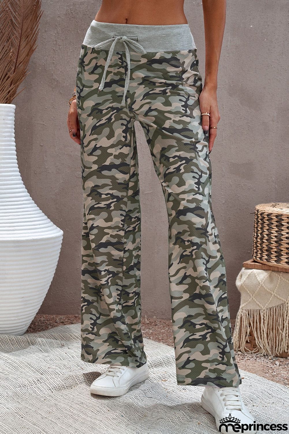 Print Drawstring Waist Wide Leg Pants