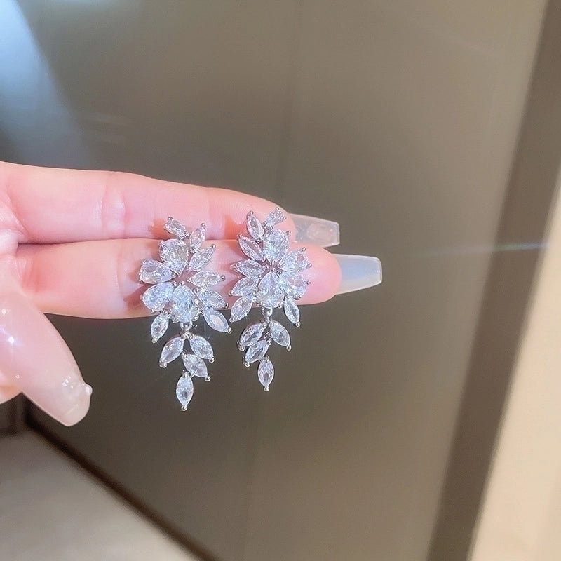 1 Pair Minimalist Butterfly Inlay Copper Zircon Drop Earrings