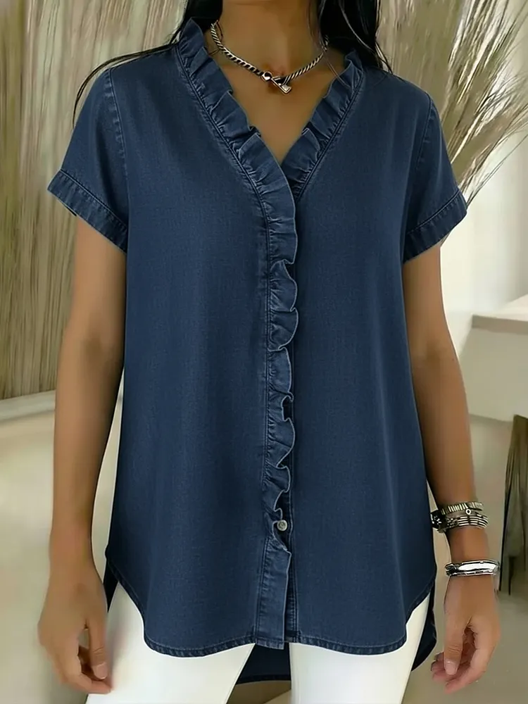 Casual Short-sleeved Denim Shirt With Ruffled Details.