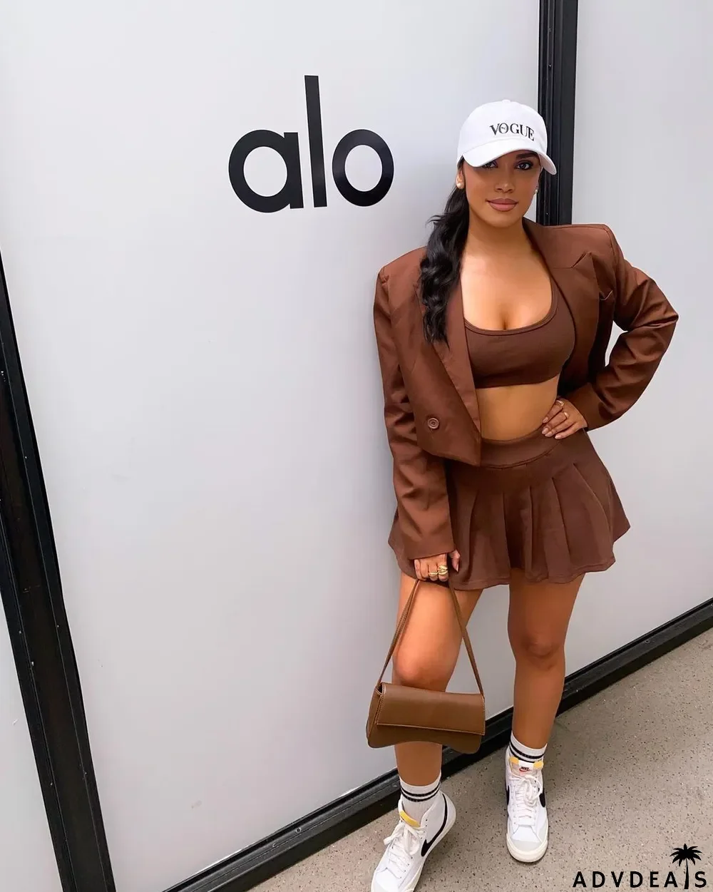 Autumn And Winter Casual Blazer Short Undershirt Pleated Skirt Solid Color Suit