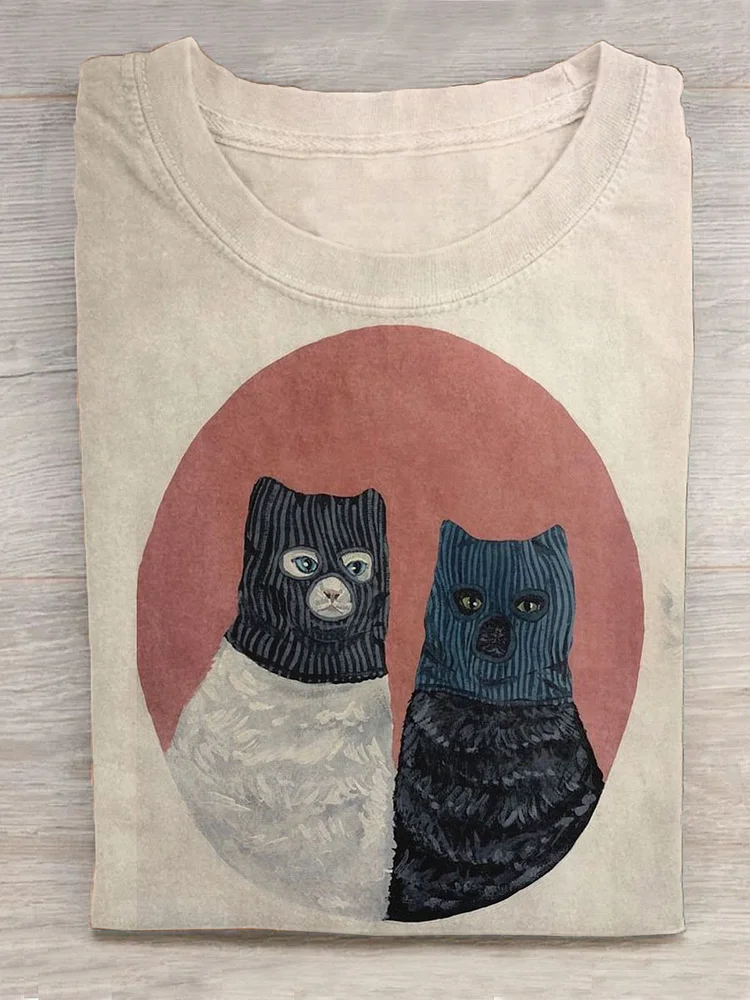 Funny Cute Cat Hooded And Stockings Robbed Retro Art Print Design T-shirt