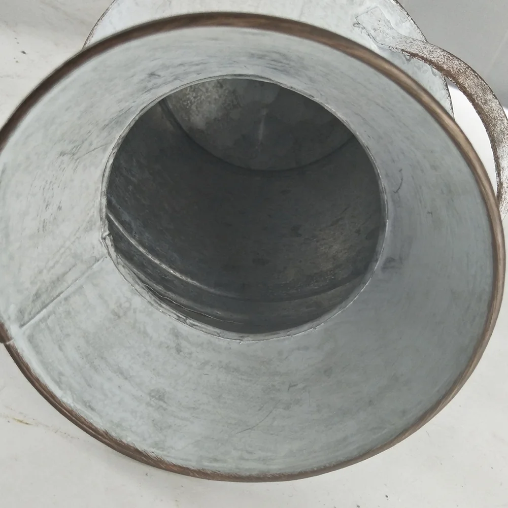 Vintage Metal Flower Vase Artificial Garden Style Flower Can Holder (Heart)