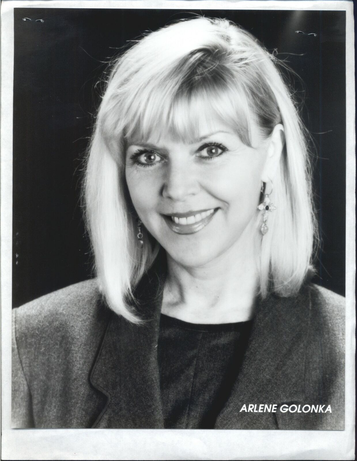 Arlene Golonka - 8x10 Headshot Photo Poster painting w/ Resume - Hang Em' High