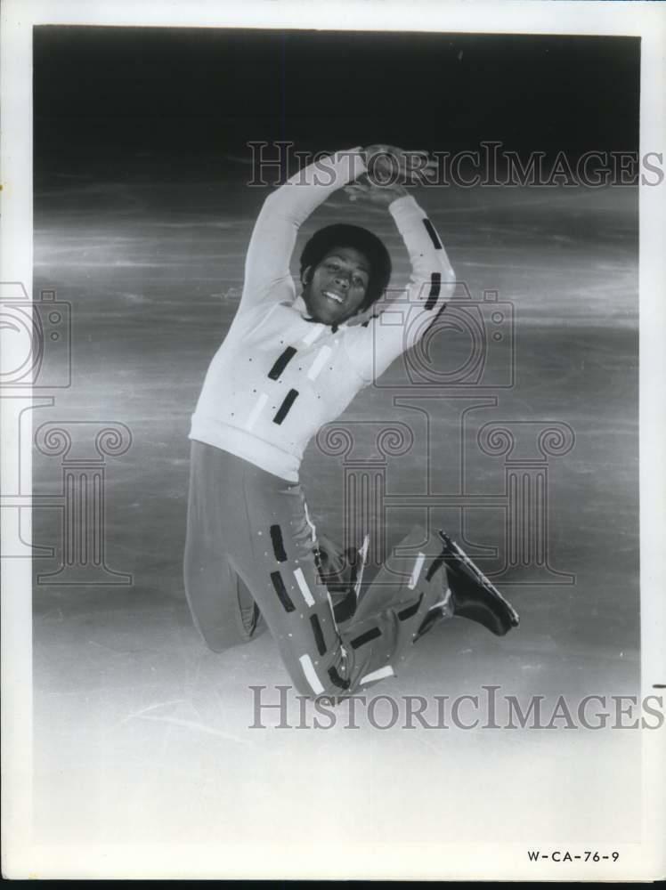 Press Photo Poster painting U.S. Junior Men's Ice Skating Champion, Richard Ewell, Ice Capades