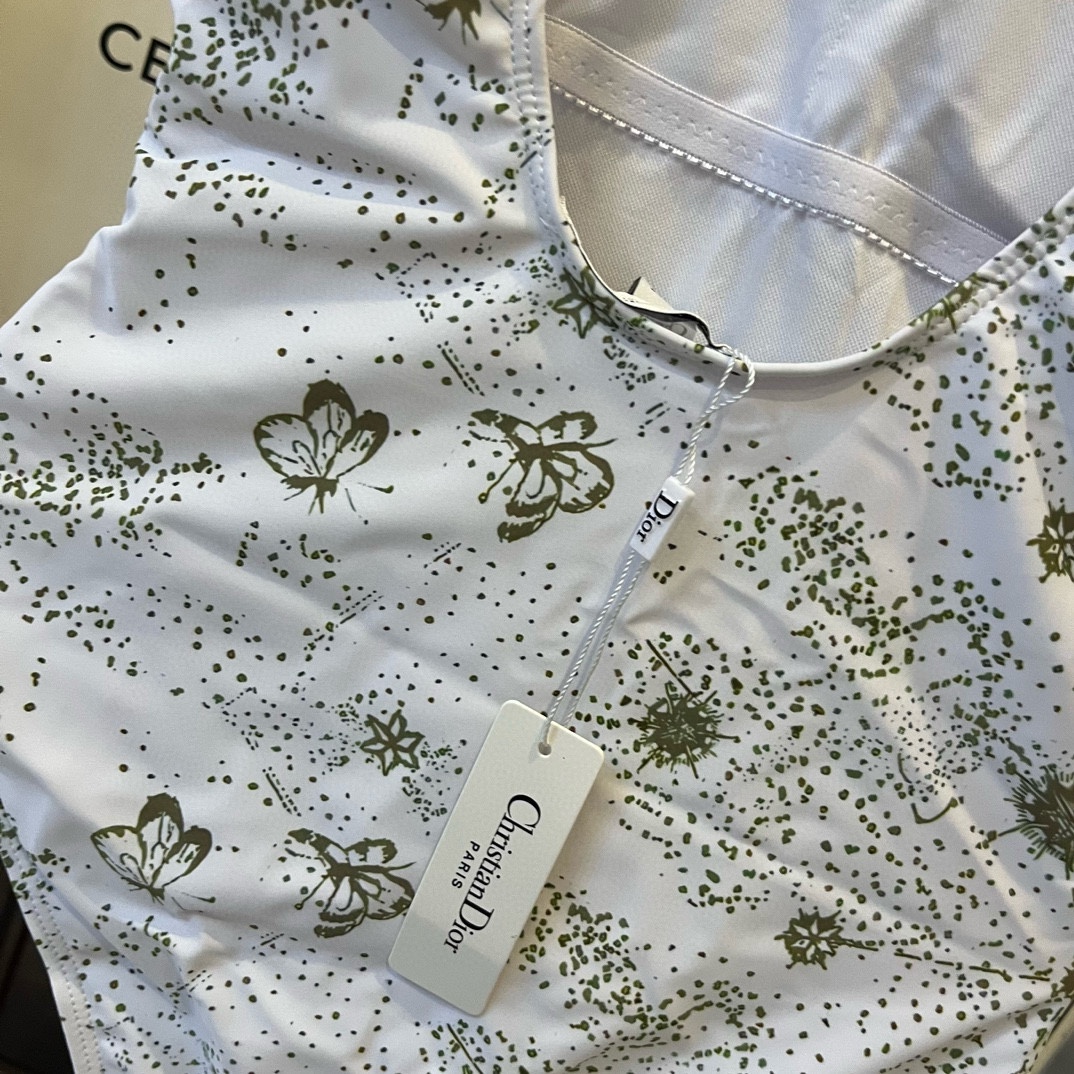 06446f817a62efade450186f383d6c9b