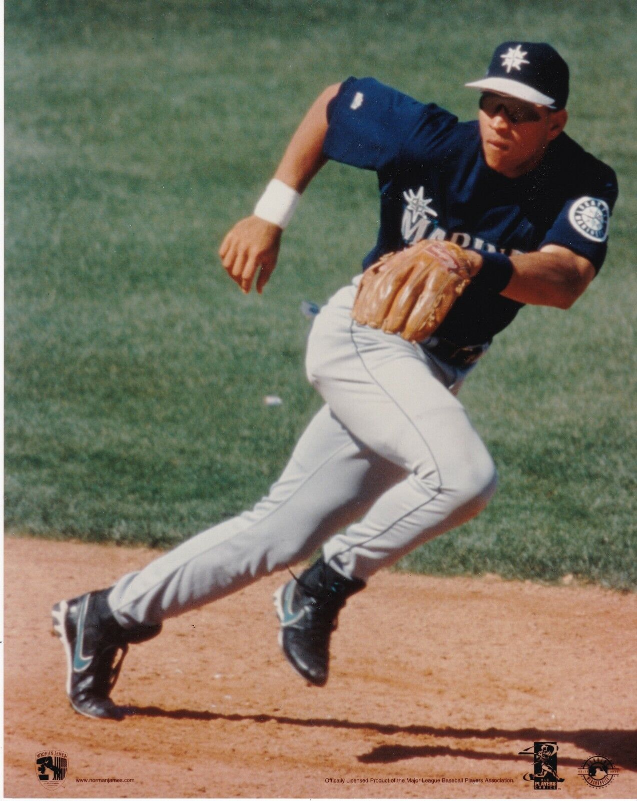 ALEX RODRIGUEZ SEATTLE MARINERS ACTION 8x10 Photo Poster painting