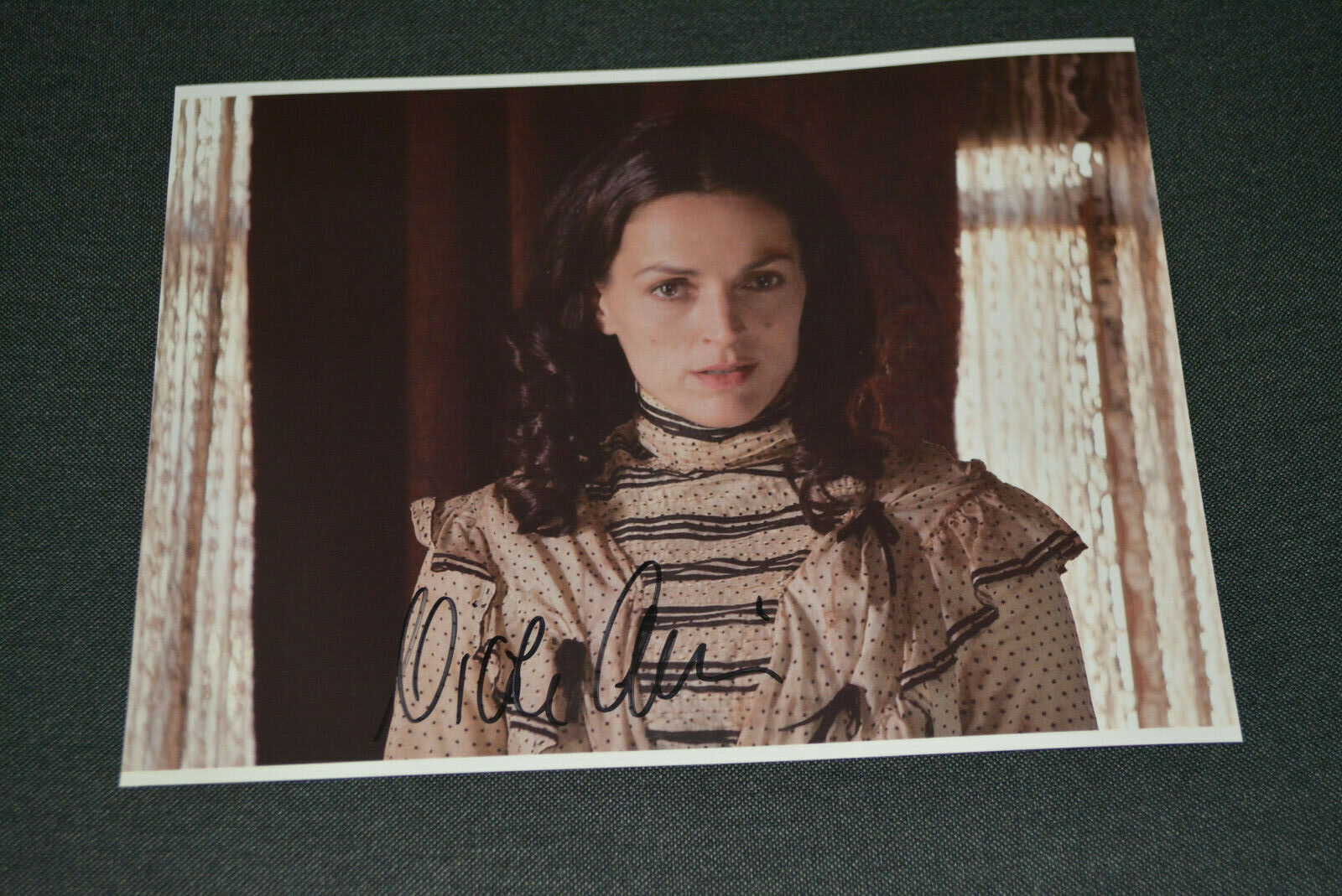 NICOLE ANSARI-COX signed autograph In Person 8x11 (20x28cm) DEADWOOD