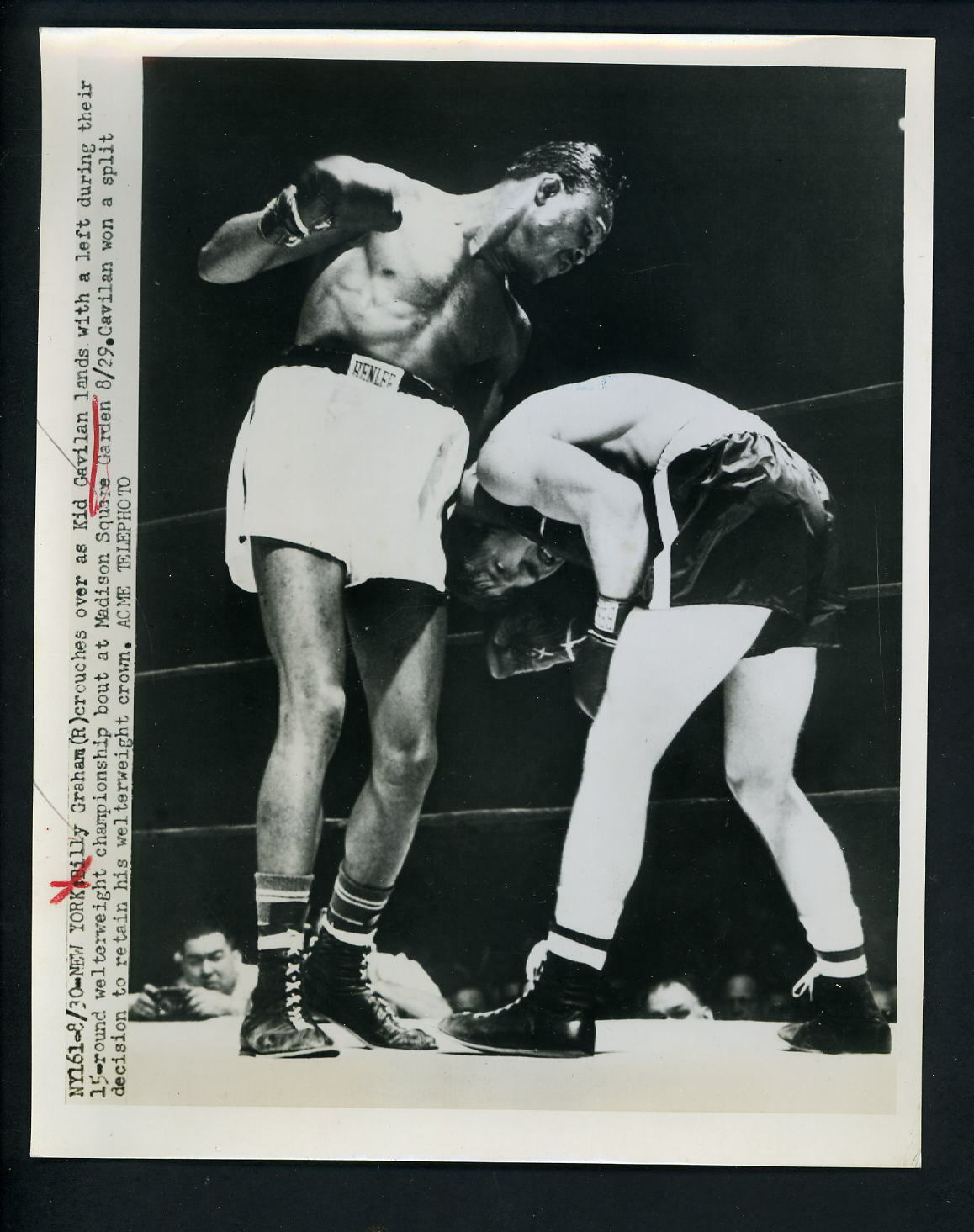 Kid Gavilan & Billy Graham 1951 Press Photo Poster painting Boxing welterweight title fight