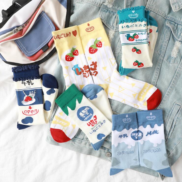 JAPANESE STRAWBERRY MILK SOCKS (5 Pairs)