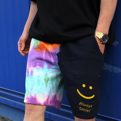 Smiley Face Tie-dye Print Track Shorts、、URBENIE