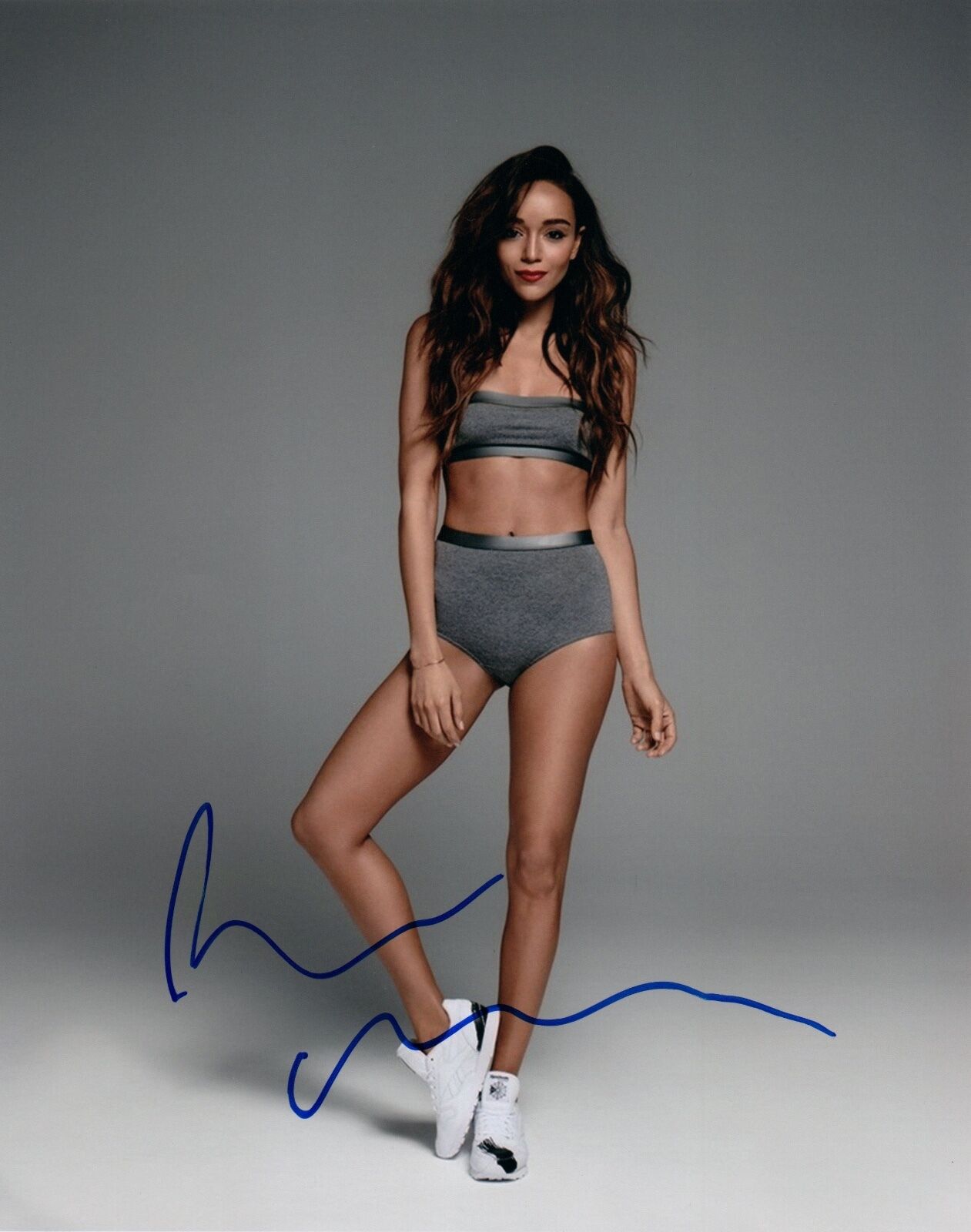 Ashley Madekwe Signed Autographed 8x10 Photo Poster painting Salem Revenge Sexy Actress COA VD