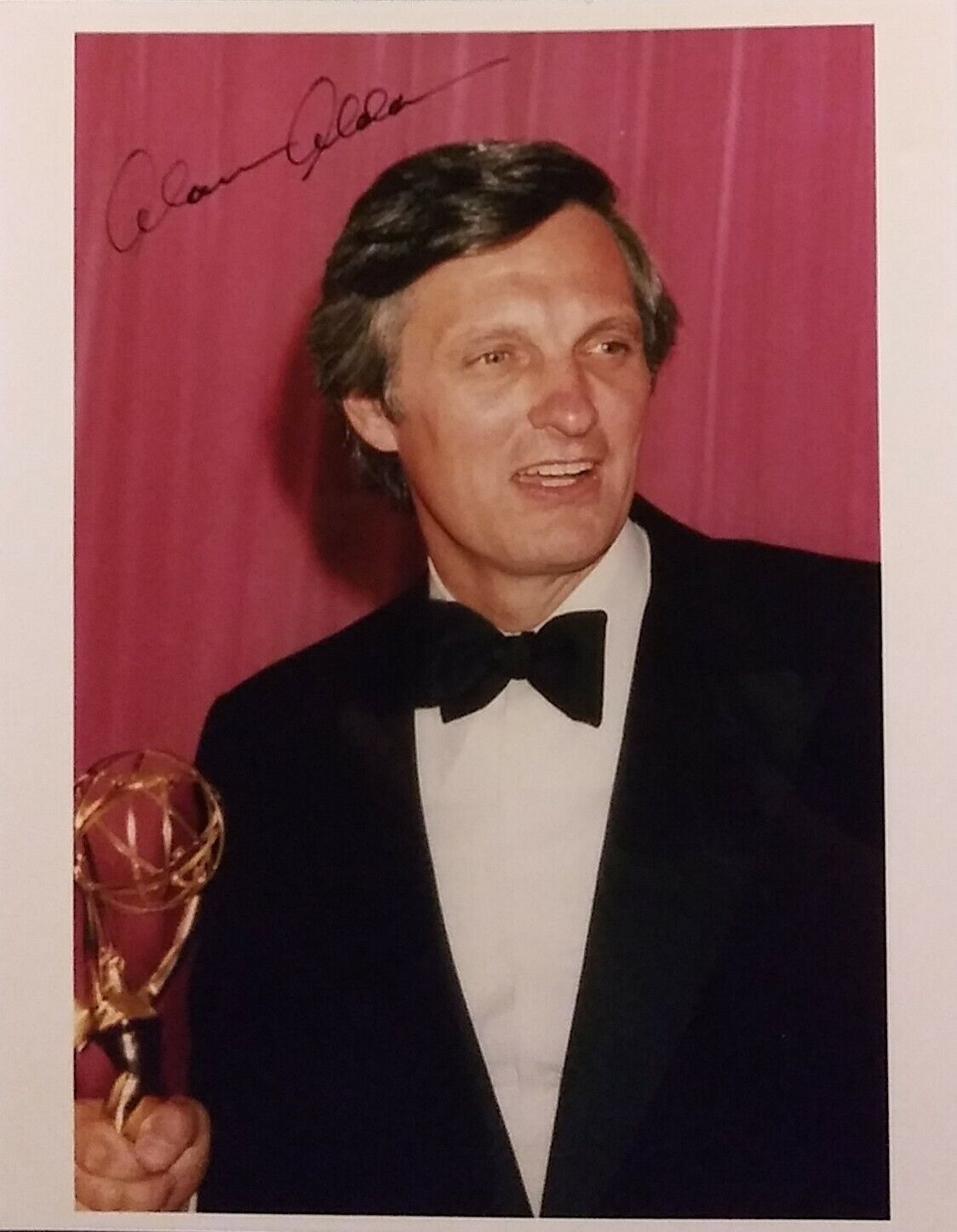 Alan Alda signed 8 x 10