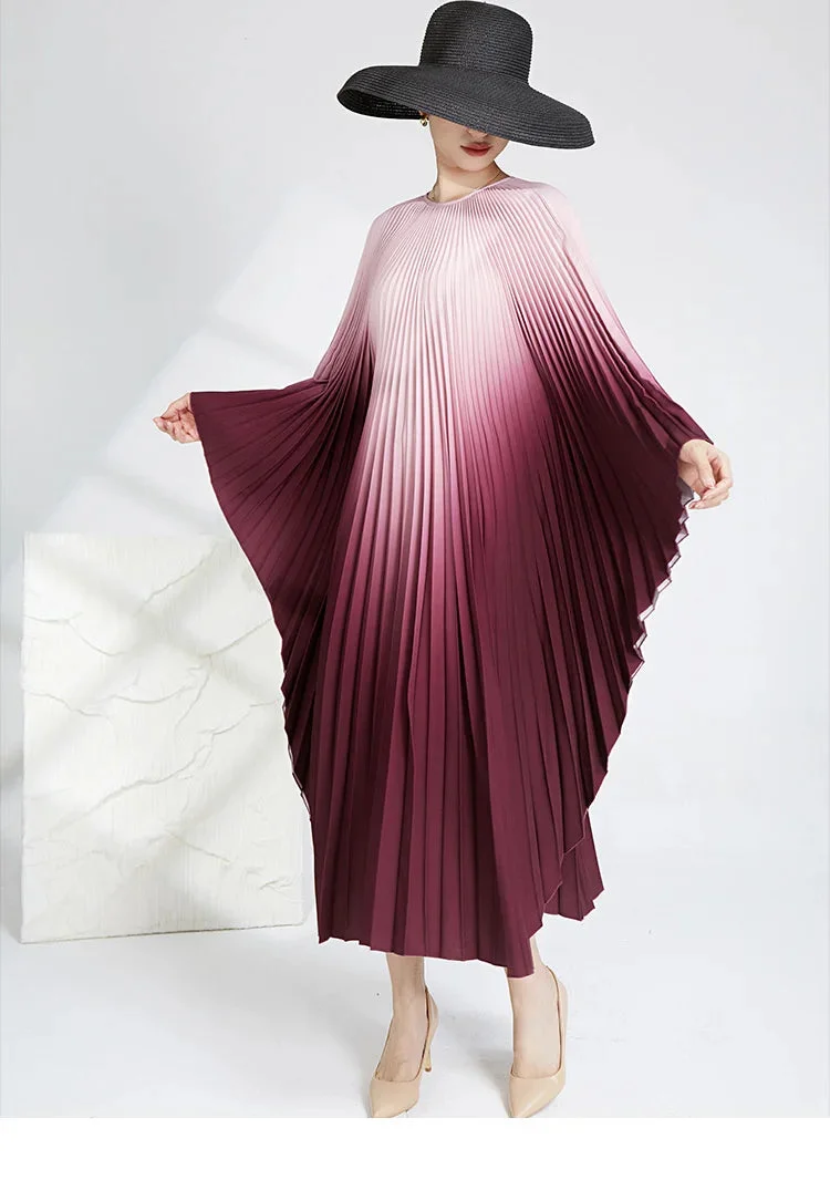 Art Green O-neck Gradient Pleated Ethereal Batwing Sleeve Dress
