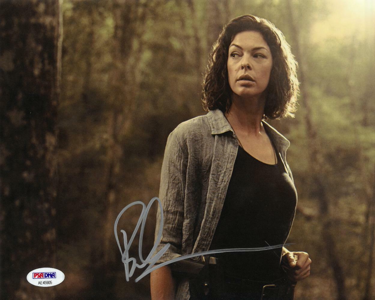 Pollyanna McIntosh Signed Walking Dead Autographed 8x10 Photo Poster painting PSA/DNA #AE45905