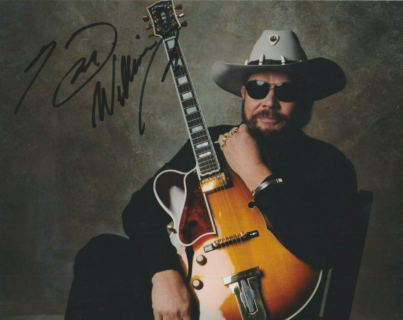 Hank Williams Jr **HAND SIGNED** 8x10 Photo Poster painting ~ Country music ~ AUTOGRAPHED