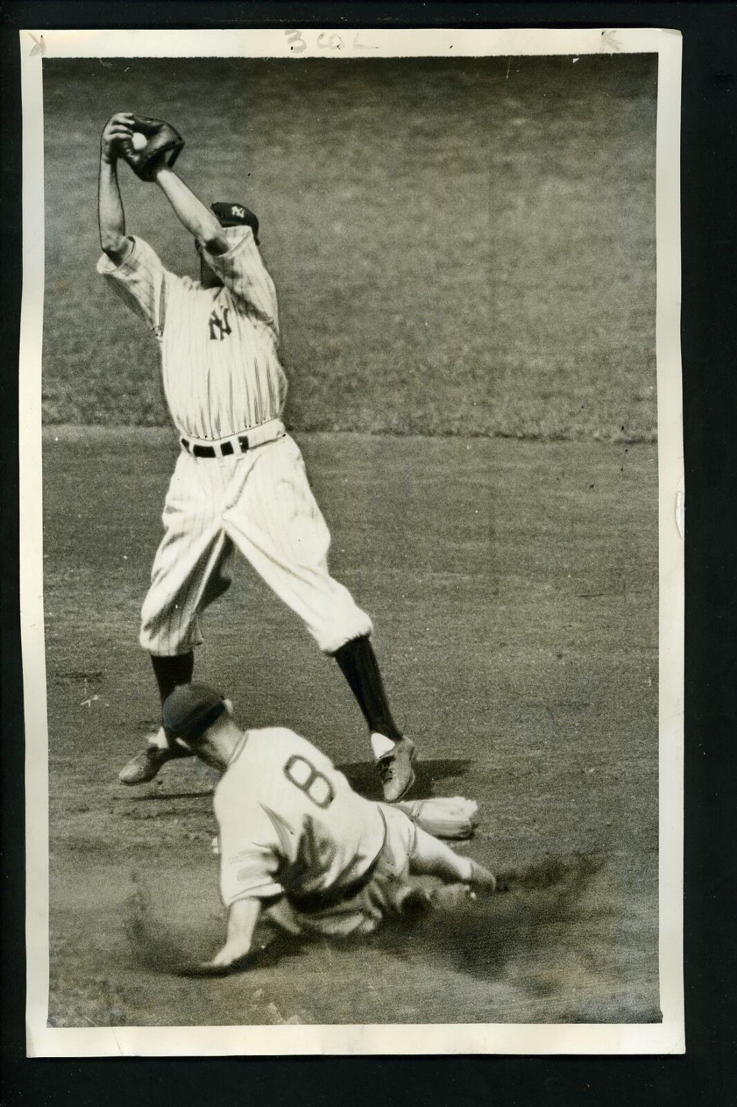 Frank Crosetti & Mike Kreevich 1936 Press Wire Photo Poster painting Yankees Chicago White Sox